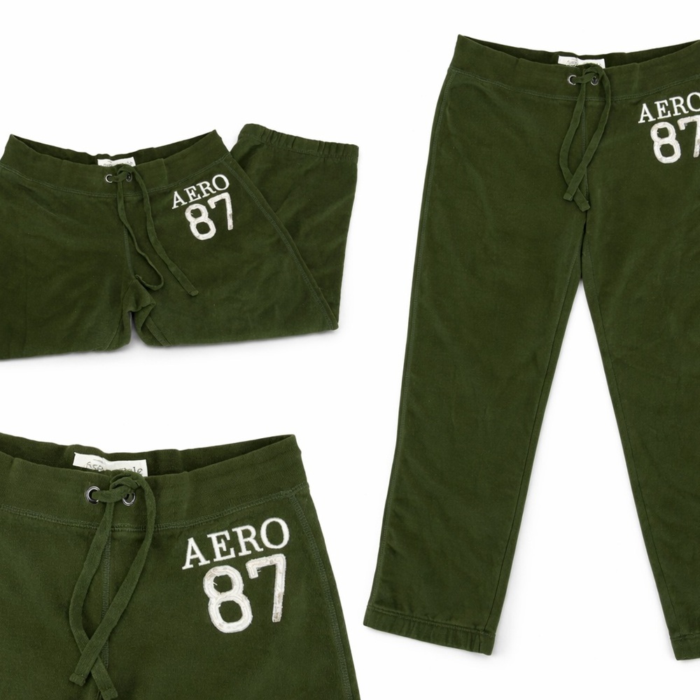 Aeropostale Olive Green Capri Sweatpants with White Label